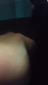 苏州    没事在车里扇扇屁股